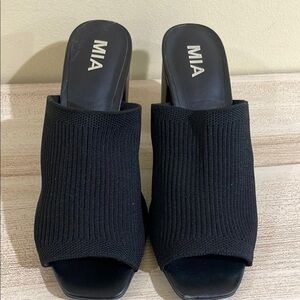 MIA Black Mules with Ribbed Texture and Block Heel Size 7.5 Stretch 3” Heels